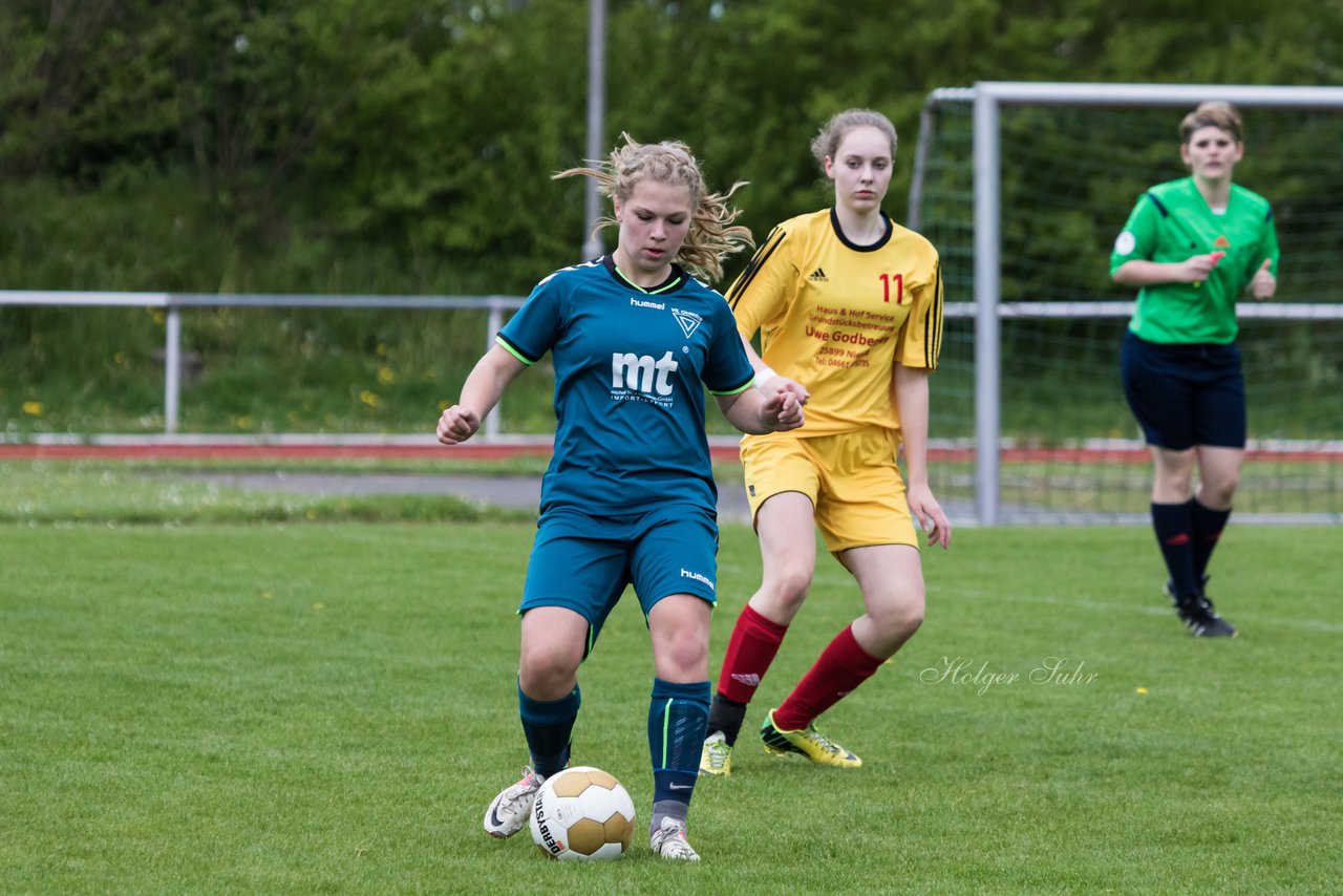 Bild 212 - B-Juniorinnen VfL Oldesloe - JSG Sdtondern : Ergebnis: 2:0